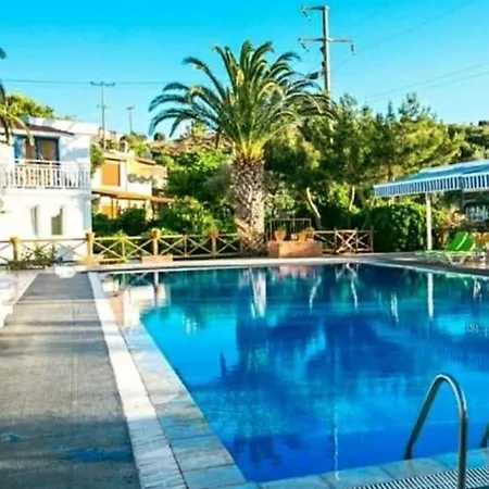 Dreambeachvillasfoca Newruz Hotel *